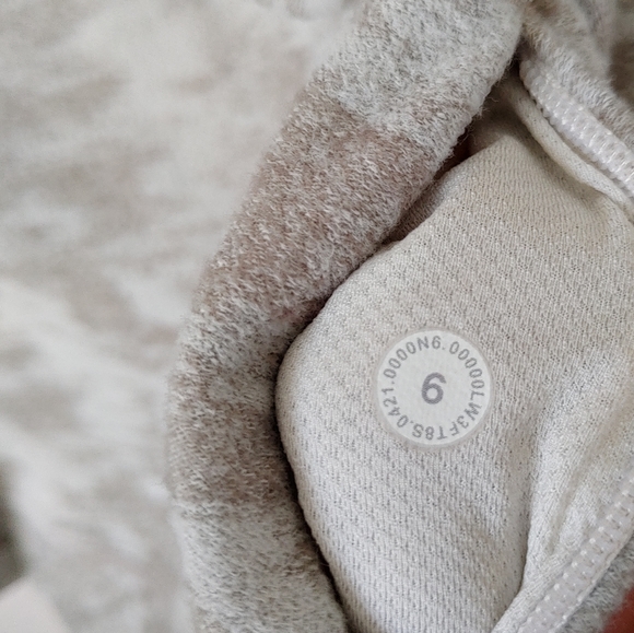 Lululemon Its Rulu Run Long Sleeve Shirt Data Rush Jacquard Size 6 - Picture 14 of 16